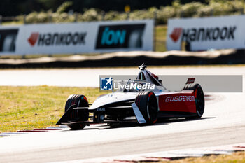 2024-06-29 - 01 DENNIS Jake (gbr), Andretti Global, Porsche 99X Electric, action during the 2024 Portland ePrix, 9th meeting of the 2023-24 ABB FIA Formula E World Championship, on the Portland International Raceway from June 28 to 30, 2024 in Portland, United States of America - 2024 FORMULA E PORTLAND EPRIX - FORMULA E - MOTORS