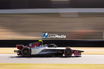 2024-06-29 - 21 DE VRIES Nyck (nld), Mahindra Racing, Mahindra M9Electro, action during the 2024 Portland ePrix, 9th meeting of the 2023-24 ABB FIA Formula E World Championship, on the Portland International Raceway from June 28 to 30, 2024 in Portland, United States of America - 2024 FORMULA E PORTLAND EPRIX - FORMULA E - MOTORS