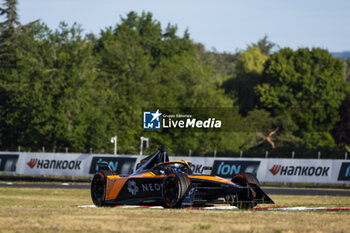 2024-06-29 - 08 BIRD Sam (gbr), NEOM McLaren Formula E Team, Nissan e-4ORCE 04, action during the 2024 Portland ePrix, 9th meeting of the 2023-24 ABB FIA Formula E World Championship, on the Portland International Raceway from June 28 to 30, 2024 in Portland, United States of America - 2024 FORMULA E PORTLAND EPRIX - FORMULA E - MOTORS