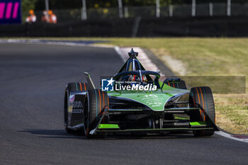 2024-06-29 - 16 BUEMI Sébastien (swi), Envision Racing, Jaguar I-Type 6, action during the 2024 Portland ePrix, 9th meeting of the 2023-24 ABB FIA Formula E World Championship, on the Portland International Raceway from June 28 to 30, 2024 in Portland, United States of America - 2024 FORMULA E PORTLAND EPRIX - FORMULA E - MOTORS