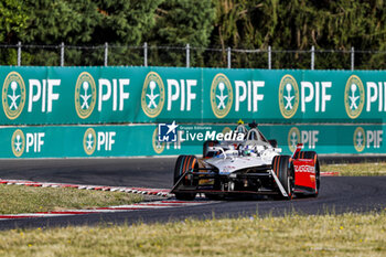 2024-06-29 - 01 DENNIS Jake (gbr), Andretti Global, Porsche 99X Electric, action during the 2024 Portland ePrix, 9th meeting of the 2023-24 ABB FIA Formula E World Championship, on the Portland International Raceway from June 28 to 30, 2024 in Portland, United States of America - 2024 FORMULA E PORTLAND EPRIX - FORMULA E - MOTORS