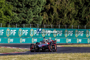 2024-06-29 - 94 WEHRLEIN Pascal (ger), TAG HEUER Porsche Formula E Team, Porsche 99X Electric, action during the 2024 Portland ePrix, 9th meeting of the 2023-24 ABB FIA Formula E World Championship, on the Portland International Raceway from June 28 to 30, 2024 in Portland, United States of America - 2024 FORMULA E PORTLAND EPRIX - FORMULA E - MOTORS