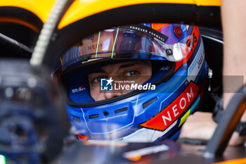 2024-06-29 - HUGHES Jake (gbr), NEOM McLaren Formula E Team, Nissan e-4ORCE 04, portrait during the 2024 Portland ePrix, 9th meeting of the 2023-24 ABB FIA Formula E World Championship, on the Portland International Raceway from June 28 to 30, 2024 in Portland, United States of America - 2024 FORMULA E PORTLAND EPRIX - FORMULA E - MOTORS