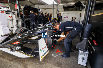 2024-06-29 - 37 CASSIDY Nick (nzl), Jaguar TCS Racing, Jaguar I-Type 6, action during the 2024 Portland ePrix, 9th meeting of the 2023-24 ABB FIA Formula E World Championship, on the Portland International Raceway from June 28 to 30, 2024 in Portland, United States of America - 2024 FORMULA E PORTLAND EPRIX - FORMULA E - MOTORS