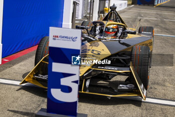 2024-06-29 - VERGNE Jean-Eric (fra), DS Penske, DS E-Tense FE23, portrait celebrating his podium during the 2024 Portland ePrix, 9th meeting of the 2023-24 ABB FIA Formula E World Championship, on the Portland International Raceway from June 28 to 30, 2024 in Portland, United States of America - 2024 FORMULA E PORTLAND EPRIX - FORMULA E - MOTORS