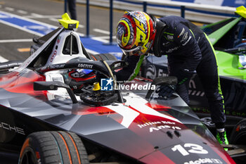 2024-06-29 - DA COSTA Antonio Felix (prt), TAG HEUER Porsche Formula E Team, Porsche 99X Electric, FRIJNS Robin (nld), Envision Racing, Jaguar I-Type 6, portrait during the 2024 Portland ePrix, 9th meeting of the 2023-24 ABB FIA Formula E World Championship, on the Portland International Raceway from June 28 to 30, 2024 in Portland, United States of America - 2024 FORMULA E PORTLAND EPRIX - FORMULA E - MOTORS