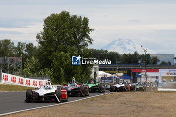 2024-06-29 - 01 DENNIS Jake (gbr), Andretti Global, Porsche 99X Electric, action during the 2024 Portland ePrix, 9th meeting of the 2023-24 ABB FIA Formula E World Championship, on the Portland International Raceway from June 28 to 30, 2024 in Portland, United States of America - 2024 FORMULA E PORTLAND EPRIX - FORMULA E - MOTORS