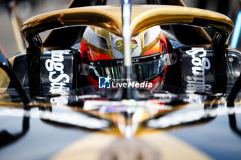 2024-06-29 - VERGNE Jean-Eric (fra), DS Penske, DS E-Tense FE23, portrait during the 2024 Portland ePrix, 9th meeting of the 2023-24 ABB FIA Formula E World Championship, on the Portland International Raceway from June 28 to 30, 2024 in Portland, United States of America - 2024 FORMULA E PORTLAND EPRIX - FORMULA E - MOTORS