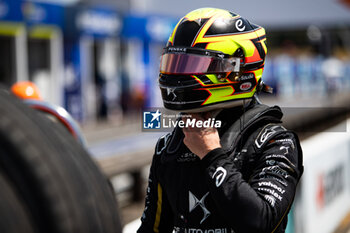 2024-06-29 - VANDOORNE Stoffel (bel), DS Penske, DS E-Tense FE23, portrait during the 2024 Portland ePrix, 9th meeting of the 2023-24 ABB FIA Formula E World Championship, on the Portland International Raceway from June 28 to 30, 2024 in Portland, United States of America - 2024 FORMULA E PORTLAND EPRIX - FORMULA E - MOTORS