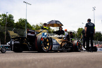 2024-06-29 - 02 VANDOORNE Stoffel (bel), DS Penske, DS E-Tense FE23, grille de depart, starting grid during the 2024 Portland ePrix, 9th meeting of the 2023-24 ABB FIA Formula E World Championship, on the Portland International Raceway from June 28 to 30, 2024 in Portland, United States of America - 2024 FORMULA E PORTLAND EPRIX - FORMULA E - MOTORS