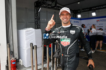 2024-06-29 - DA COSTA Antonio Felix (prt), TAG HEUER Porsche Formula E Team, Porsche 99X Electric, portrait, podium, portrait, during the 2024 Portland ePrix, 9th meeting of the 2023-24 ABB FIA Formula E World Championship, on the Portland International Raceway from June 28 to 30, 2024 in Portland, United States of America - 2024 FORMULA E PORTLAND EPRIX - FORMULA E - MOTORS