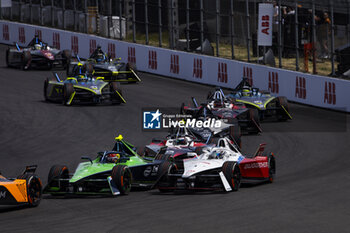 2024-06-29 - 01 DENNIS Jake (gbr), Andretti Global, Porsche 99X Electric, action during the 2024 Portland ePrix, 9th meeting of the 2023-24 ABB FIA Formula E World Championship, on the Portland International Raceway from June 28 to 30, 2024 in Portland, United States of America - 2024 FORMULA E PORTLAND EPRIX - FORMULA E - MOTORS