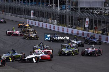 2024-06-29 - 17 NATO Norman (fra), Andretti Global, Porsche 99X Electric, action during the 2024 Portland ePrix, 9th meeting of the 2023-24 ABB FIA Formula E World Championship, on the Portland International Raceway from June 28 to 30, 2024 in Portland, United States of America - 2024 FORMULA E PORTLAND EPRIX - FORMULA E - MOTORS