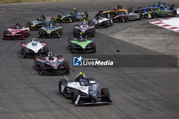 2024-06-29 - 37 CASSIDY Nick (nzl), Jaguar TCS Racing, Jaguar I-Type 6, action during the 2024 Portland ePrix, 9th meeting of the 2023-24 ABB FIA Formula E World Championship, on the Portland International Raceway from June 28 to 30, 2024 in Portland, United States of America - 2024 FORMULA E PORTLAND EPRIX - FORMULA E - MOTORS