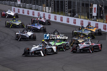 2024-06-29 - 37 CASSIDY Nick (nzl), Jaguar TCS Racing, Jaguar I-Type 6, action during the 2024 Portland ePrix, 9th meeting of the 2023-24 ABB FIA Formula E World Championship, on the Portland International Raceway from June 28 to 30, 2024 in Portland, United States of America - 2024 FORMULA E PORTLAND EPRIX - FORMULA E - MOTORS