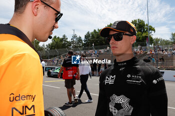 2024-06-29 - HUGHES Jake (gbr), NEOM McLaren Formula E Team, Nissan e-4ORCE 04, portrait, grille de depart, starting grid, during the 2024 Portland ePrix, 9th meeting of the 2023-24 ABB FIA Formula E World Championship, on the Portland International Raceway from June 28 to 30, 2024 in Portland, United States of America - 2024 FORMULA E PORTLAND EPRIX - FORMULA E - MOTORS