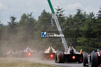 2024-06-29 - 08 BIRD Sam (gbr), NEOM McLaren Formula E Team, Nissan e-4ORCE 04, action during the 2024 Portland ePrix, 9th meeting of the 2023-24 ABB FIA Formula E World Championship, on the Portland International Raceway from June 28 to 30, 2024 in Portland, United States of America - 2024 FORMULA E PORTLAND EPRIX - FORMULA E - MOTORS