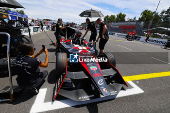 2024-06-29 - 94 WEHRLEIN Pascal (ger), TAG HEUER Porsche Formula E Team, Porsche 99X Electric, action during the 2024 Portland ePrix, 9th meeting of the 2023-24 ABB FIA Formula E World Championship, on the Portland International Raceway from June 28 to 30, 2024 in Portland, United States of America - 2024 FORMULA E PORTLAND EPRIX - FORMULA E - MOTORS