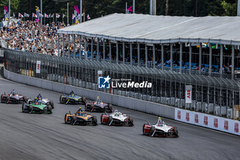 2024-06-29 - 17 NATO Norman (fra), Andretti Global, Porsche 99X Electric, action 01 DENNIS Jake (gbr), Andretti Global, Porsche 99X Electric, action during the 2024 Portland ePrix, 9th meeting of the 2023-24 ABB FIA Formula E World Championship, on the Portland International Raceway from June 28 to 30, 2024 in Portland, United States of America - 2024 FORMULA E PORTLAND EPRIX - FORMULA E - MOTORS