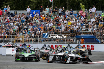 2024-06-29 - 37 CASSIDY Nick (nzl), Jaguar TCS Racing, Jaguar I-Type 6, action during the 2024 Portland ePrix, 9th meeting of the 2023-24 ABB FIA Formula E World Championship, on the Portland International Raceway from June 28 to 30, 2024 in Portland, United States of America - 2024 FORMULA E PORTLAND EPRIX - FORMULA E - MOTORS