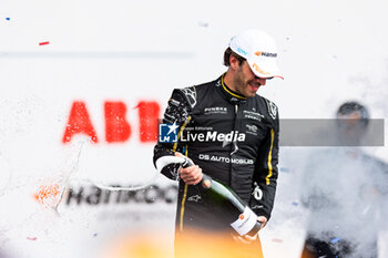 2024-06-30 - VERGNE Jean-Eric (fra), DS Penske, DS E-Tense FE23, portrait podium, portrait during the 2024 Portland ePrix, 9th meeting of the 2023-24 ABB FIA Formula E World Championship, on the Portland International Raceway from June 28 to 30, 2024 in Portland, United States of America - 2024 FORMULA E PORTLAND EPRIX - FORMULA E - MOTORS