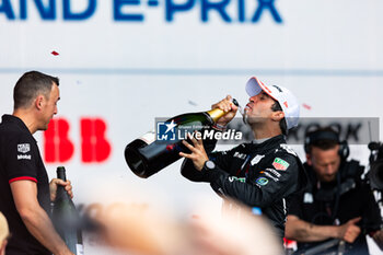 2024-06-30 - DA COSTA Antonio Felix (prt), TAG HEUER Porsche Formula E Team, Porsche 99X Electric, portrait podium, portrait during the 2024 Portland ePrix, 9th meeting of the 2023-24 ABB FIA Formula E World Championship, on the Portland International Raceway from June 28 to 30, 2024 in Portland, United States of America - 2024 FORMULA E PORTLAND EPRIX - FORMULA E - MOTORS