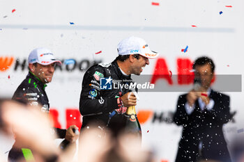 2024-06-30 - DA COSTA Antonio Felix (prt), TAG HEUER Porsche Formula E Team, Porsche 99X Electric, portrait podium, portrait during the 2024 Portland ePrix, 9th meeting of the 2023-24 ABB FIA Formula E World Championship, on the Portland International Raceway from June 28 to 30, 2024 in Portland, United States of America - 2024 FORMULA E PORTLAND EPRIX - FORMULA E - MOTORS