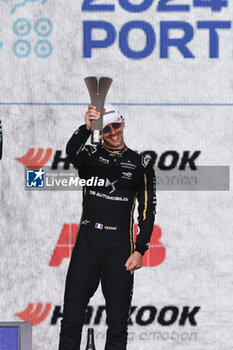 2024-06-30 - VERGNE Jean-Eric (fra), DS Penske, DS E-Tense FE23, portrait podium, portrait race 1 during the 2024 Portland ePrix, 9th meeting of the 2023-24 ABB FIA Formula E World Championship, on the Portland International Raceway from June 28 to 30, 2024 in Portland, United States of America - 2024 FORMULA E PORTLAND EPRIX - FORMULA E - MOTORS