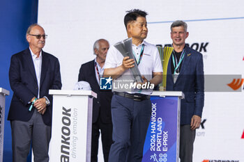 2024-06-30 - Hankook representative during the 2024 Portland ePrix, 9th meeting of the 2023-24 ABB FIA Formula E World Championship, on the Portland International Raceway from June 28 to 30, 2024 in Portland, United States of America - 2024 FORMULA E PORTLAND EPRIX - FORMULA E - MOTORS