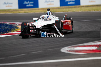 2024-06-30 - 01 DENNIS Jake (gbr), Andretti Global, Porsche 99X Electric, action during the 2024 Portland ePrix, 9th meeting of the 2023-24 ABB FIA Formula E World Championship, on the Portland International Raceway from June 28 to 30, 2024 in Portland, United States of America - 2024 FORMULA E PORTLAND EPRIX - FORMULA E - MOTORS