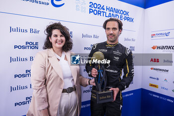 2024-06-30 - VERGNE Jean-Eric (fra), DS Penske, DS E-Tense FE23, portrait celebrating his pole position during the 2024 Portland ePrix, 9th meeting of the 2023-24 ABB FIA Formula E World Championship, on the Portland International Raceway from June 28 to 30, 2024 in Portland, United States of America - 2024 FORMULA E PORTLAND EPRIX - FORMULA E - MOTORS