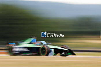 2024-06-30 - 16 BUEMI Sébastien (swi), Envision Racing, Jaguar I-Type 6, action during the 2024 Portland ePrix, 9th meeting of the 2023-24 ABB FIA Formula E World Championship, on the Portland International Raceway from June 28 to 30, 2024 in Portland, United States of America - 2024 FORMULA E PORTLAND EPRIX - FORMULA E - MOTORS