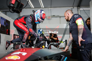 2024-06-30 - DE VRIES Nyck (nld), Mahindra Racing, Mahindra M9Electro, portrait, during the 2024 Portland ePrix, 9th meeting of the 2023-24 ABB FIA Formula E World Championship, on the Portland International Raceway from June 28 to 30, 2024 in Portland, United States of America - 2024 FORMULA E PORTLAND EPRIX - FORMULA E - MOTORS