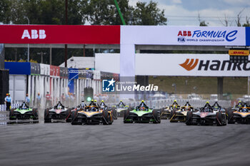 2024-06-30 - 08 BIRD Sam (gbr), NEOM McLaren Formula E Team, Nissan e-4ORCE 04, action during the 2024 Portland ePrix, 9th meeting of the 2023-24 ABB FIA Formula E World Championship, on the Portland International Raceway from June 28 to 30, 2024 in Portland, United States of America - 2024 FORMULA E PORTLAND EPRIX - FORMULA E - MOTORS