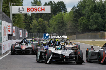 2024-06-30 - 37 CASSIDY Nick (nzl), Jaguar TCS Racing, Jaguar I-Type 6, action during the 2024 Portland ePrix, 9th meeting of the 2023-24 ABB FIA Formula E World Championship, on the Portland International Raceway from June 28 to 30, 2024 in Portland, United States of America - 2024 FORMULA E PORTLAND EPRIX - FORMULA E - MOTORS