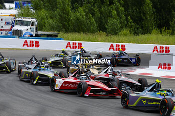 2024-06-30 - 23 FENESTRAZ Sacha (fra), Nissan Formula E Team, Nissan e-4ORCE 04, action during the 2024 Portland ePrix, 9th meeting of the 2023-24 ABB FIA Formula E World Championship, on the Portland International Raceway from June 28 to 30, 2024 in Portland, United States of America - 2024 FORMULA E PORTLAND EPRIX - FORMULA E - MOTORS