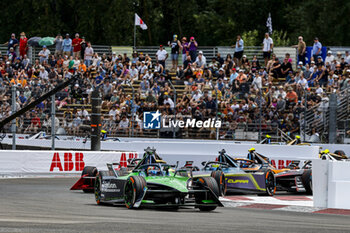 2024-06-30 - 16 BUEMI Sébastien (swi), Envision Racing, Jaguar I-Type 6, action during the 2024 Portland ePrix, 9th meeting of the 2023-24 ABB FIA Formula E World Championship, on the Portland International Raceway from June 28 to 30, 2024 in Portland, United States of America - 2024 FORMULA E PORTLAND EPRIX - FORMULA E - MOTORS