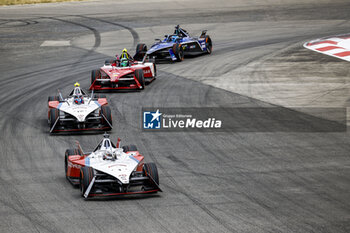 2024-06-30 - 01 DENNIS Jake (gbr), Andretti Global, Porsche 99X Electric, action during the 2024 Portland ePrix, 9th meeting of the 2023-24 ABB FIA Formula E World Championship, on the Portland International Raceway from June 28 to 30, 2024 in Portland, United States of America - 2024 FORMULA E PORTLAND EPRIX - FORMULA E - MOTORS