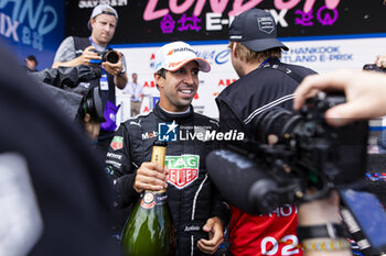 2024-07-01 - DA COSTA Antonio Felix (prt), TAG HEUER Porsche Formula E Team, Porsche 99X Electric, portrait during the 2024 Portland ePrix, 9th meeting of the 2023-24 ABB FIA Formula E World Championship, on the Portland International Raceway from June 28 to 30, 2024 in Portland, United States of America - 2024 FORMULA E PORTLAND EPRIX - FORMULA E - MOTORS