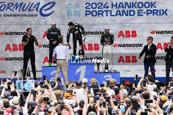 2024-07-01 - DA COSTA Antonio Felix (prt), TAG HEUER Porsche Formula E Team, Porsche 99X Electric, portrait FRIJNS Robin (nld), Envision Racing, Jaguar I-Type 6, portrait EVANS Mitch (nzl), Jaguar TCS Racing, Jaguar I-Type 6, portrait podium, portrait during the 2024 Portland ePrix, 9th meeting of the 2023-24 ABB FIA Formula E World Championship, on the Portland International Raceway from June 28 to 30, 2024 in Portland, United States of America - 2024 FORMULA E PORTLAND EPRIX - FORMULA E - MOTORS