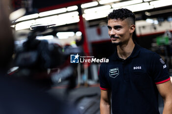 2024-07-18 - WEHRLEIN Pascal (ger), TAG HEUER Porsche Formula E Team, Porsche 99X Electric, portrait during the 2024 Hankook London ePrix, 10th meeting of the 2023-24 ABB FIA Formula E World Championship, on the ExCeL London from June 18 to 21, 2024 in London, United Kingdom - 2024 FORMULA E LONDON EPRIX - FORMULA E - MOTORS