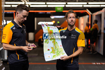 2024-07-18 - BIRD Sam (gbr), NEOM McLaren Formula E Team, Nissan e-4ORCE 04, portrait during the 2024 Hankook London ePrix, 10th meeting of the 2023-24 ABB FIA Formula E World Championship, on the ExCeL London from June 18 to 21, 2024 in London, United Kingdom - 2024 FORMULA E LONDON EPRIX - FORMULA E - MOTORS