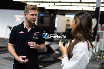 2024-07-18 - CASSIDY Nick (nzl), Jaguar TCS Racing, Jaguar I-Type 6, portrait during the 2024 Hankook London ePrix, 10th meeting of the 2023-24 ABB FIA Formula E World Championship, on the ExCeL London from June 18 to 21, 2024 in London, United Kingdom - 2024 FORMULA E LONDON EPRIX - FORMULA E - MOTORS