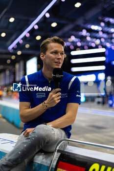 2024-07-18 - GUNTHER Maximilian (ger), Maserati MSG Racing, Maserati Tipo Folgore, portrait during the 2024 Hankook London ePrix, 10th meeting of the 2023-24 ABB FIA Formula E World Championship, on the ExCeL London from June 18 to 21, 2024 in London, United Kingdom - 2024 FORMULA E LONDON EPRIX - FORMULA E - MOTORS