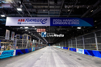 2024-07-18 - ABB branding illustration during the 2024 Hankook London ePrix, 10th meeting of the 2023-24 ABB FIA Formula E World Championship, on the ExCeL London from June 18 to 21, 2024 in London, United Kingdom - 2024 FORMULA E LONDON EPRIX - FORMULA E - MOTORS