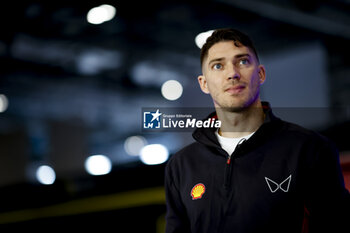 2024-07-18 - MORTARA Edoardo (swi), Mahindra Racing, Mahindra M9Electro, portrait during the 2024 Hankook London ePrix, 10th meeting of the 2023-24 ABB FIA Formula E World Championship, on the ExCeL London from June 18 to 21, 2024 in London, United Kingdom - 2024 FORMULA E LONDON EPRIX - FORMULA E - MOTORS