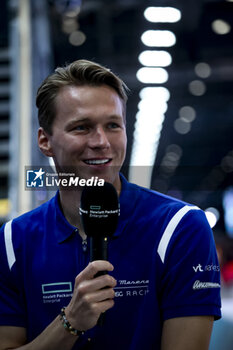 2024-07-18 - GUNTHER Maximilian (ger), Maserati MSG Racing, Maserati Tipo Folgore, portrait during the 2024 Hankook London ePrix, 10th meeting of the 2023-24 ABB FIA Formula E World Championship, on the ExCeL London from June 18 to 21, 2024 in London, United Kingdom - 2024 FORMULA E LONDON EPRIX - FORMULA E - MOTORS