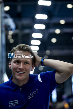 2024-07-18 - GUNTHER Maximilian (ger), Maserati MSG Racing, Maserati Tipo Folgore, portrait during the 2024 Hankook London ePrix, 10th meeting of the 2023-24 ABB FIA Formula E World Championship, on the ExCeL London from June 18 to 21, 2024 in London, United Kingdom - 2024 FORMULA E LONDON EPRIX - FORMULA E - MOTORS