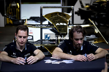 2024-07-18 - VANDOORNE Stoffel (bel), DS Penske, DS E-Tense FE23, portrait, VERGNE Jean-Eric (fra), DS Penske, DS E-Tense FE23, portrait during the 2024 Hankook London ePrix, 10th meeting of the 2023-24 ABB FIA Formula E World Championship, on the ExCeL London from June 18 to 21, 2024 in London, United Kingdom - 2024 FORMULA E LONDON EPRIX - FORMULA E - MOTORS