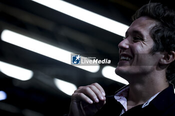 2024-07-18 - FENESTRAZ Sacha (fra), Nissan Formula E Team, Nissan e-4ORCE 04, portrait during the 2024 Hankook London ePrix, 10th meeting of the 2023-24 ABB FIA Formula E World Championship, on the ExCeL London from June 18 to 21, 2024 in London, United Kingdom - 2024 FORMULA E LONDON EPRIX - FORMULA E - MOTORS